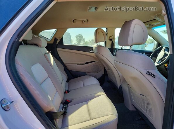 KM8J23A48GU207123 2016 HYUNDAI TUCSON White Widok tylnych siedzeń