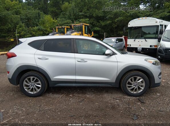 KM8J23A48JU657359 2018 HYUNDAI TUCSON Silver Вид задньої частини салону