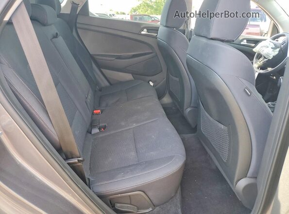 KM8J23A48MU362864 2021 HYUNDAI TUCSON Gray Vista interior trasera