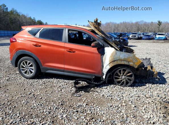 KM8J2CA41JU611534 2018 HYUNDAI TUCSON Оранжевый Передняя правая четверть