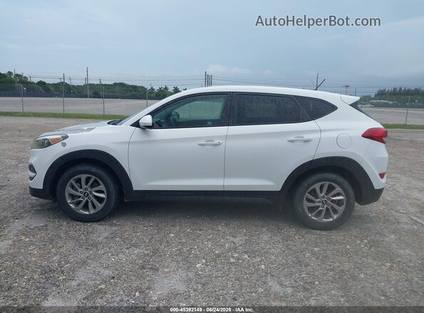 KM8J2CA41JU664640 2018 HYUNDAI TUCSON White 360 interior view