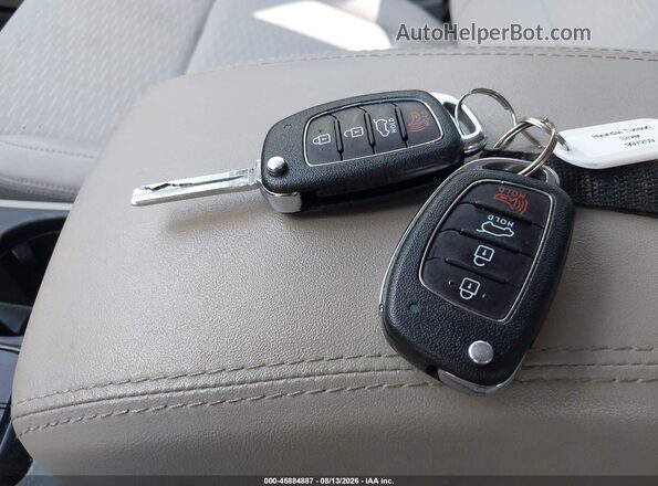 KM8J2CA43KU997259 2019 HYUNDAI TUCSON Серебряный Вид панели приборов