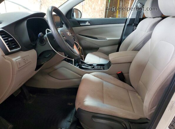 KM8J2CA47MU367344 2021 HYUNDAI TUCSON Белый Вид салона спереди