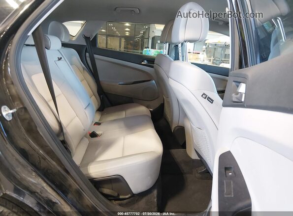 KM8J2CA49JU656141 2018 HYUNDAI TUCSON Черный Вид наклейки с VIN-кодом