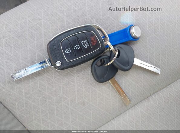 KM8J2CA4XJU655869 2018 HYUNDAI TUCSON Серебряный Вид панели приборов