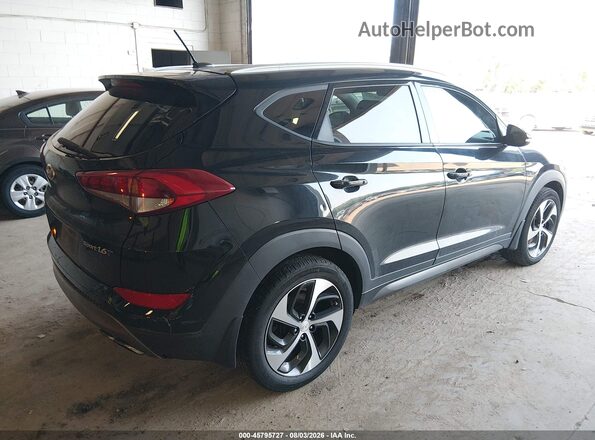 KM8J33A22GU267751 2016 HYUNDAI TUCSON Black Tył prawy