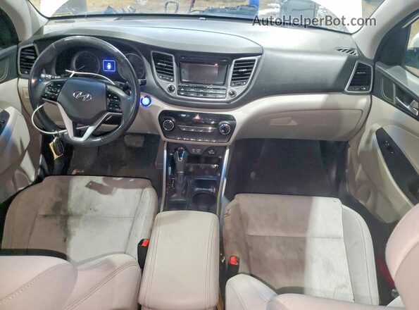 KM8J33A22HU515918 2017 HYUNDAI TUCSON White Vista del salpicadero