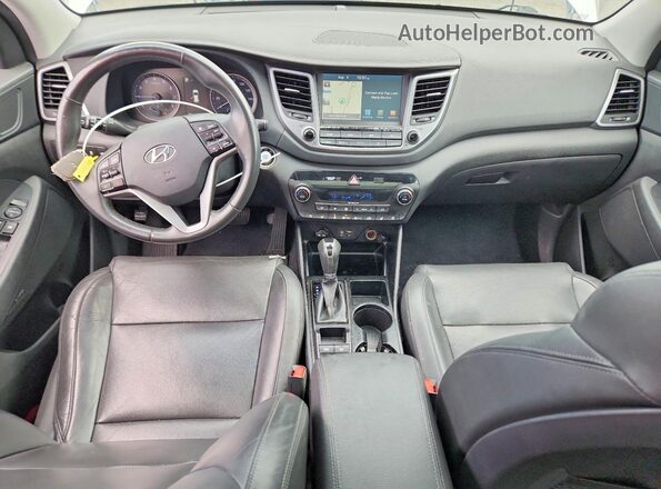 KM8J33A25JU716556 2018 HYUNDAI TUCSON Серебряный Вид панели приборов