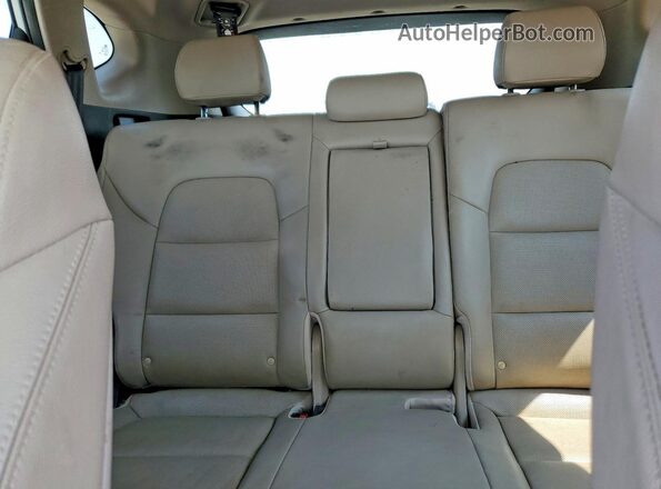 KM8J33A26JU763787 2018 HYUNDAI TUCSON White Հետևի նստատեղերի տեսք
