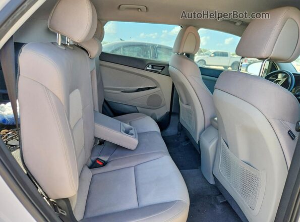 KM8J33A27GU203110 2016 HYUNDAI TUCSON Белый Вид задней части салона