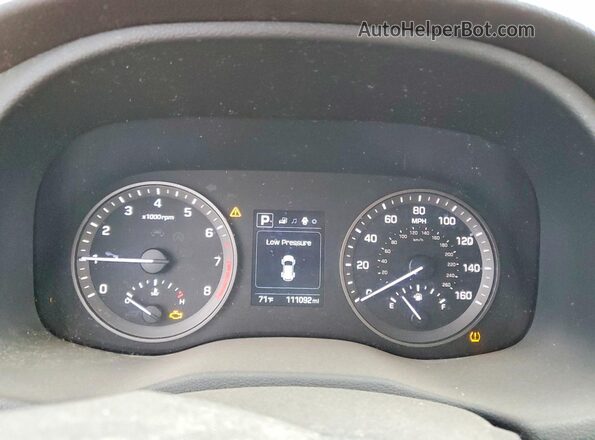 KM8J33A29JU633390 2018 HYUNDAI TUCSON Burgundy ხელსაწყოთა პანელის ხედი