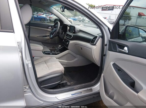 KM8J33A42MU322292 2021 HYUNDAI TUCSON Серебряный Вид салона спереди