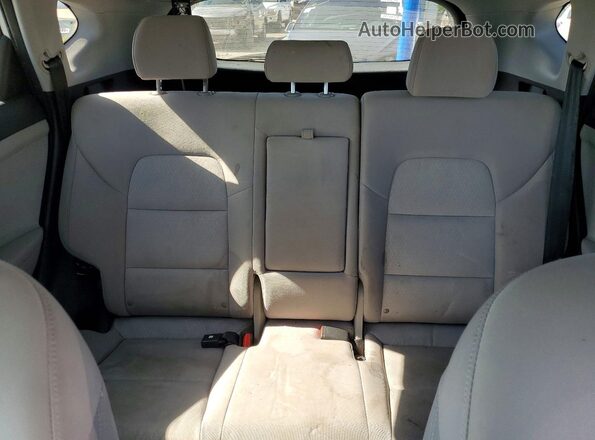 KM8J33A44GU175803 2016 HYUNDAI TUCSON Белый Вид задних сидений
