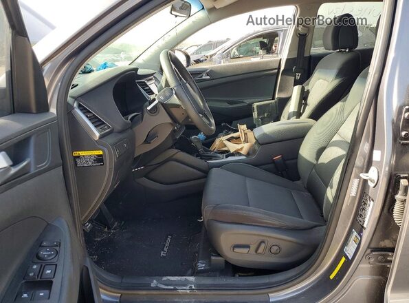 KM8J33A44HU266166 2017 HYUNDAI TUCSON Gray Vista interior delantera