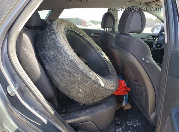 KM8J33A44HU266166 2017 HYUNDAI TUCSON Gray Vista interior trasera
