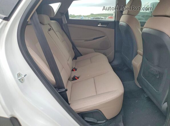 KM8J33A45LU271966 2020 HYUNDAI TUCSON White Rear seats view