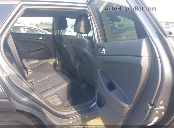 KM8J33A47MU317458 2021 HYUNDAI TUCSON Gray Widok naklejki z numerem VIN