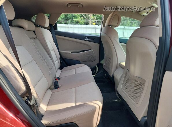 KM8J33A48GU201562 2016 HYUNDAI TUCSON Burgundy Widok wnętrza z tyłu