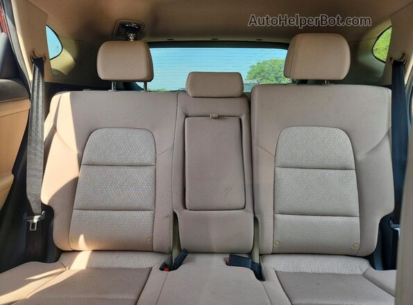 KM8J33A48GU201562 2016 HYUNDAI TUCSON Burgundy Widok tylnych siedzeń