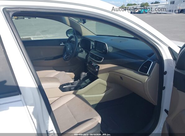 KM8J33AL4KU949418 2019 HYUNDAI TUCSON White Widok wnętrza z przodu