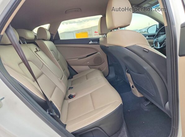 KM8J33AL4MU312631 2021 HYUNDAI TUCSON Белый Вид задней части салона