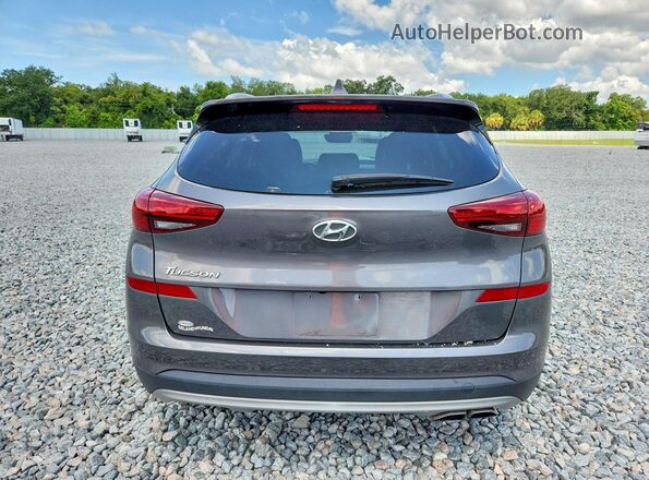 KM8J33AL5LU185791 2020 HYUNDAI TUCSON Gray Widok z tyłu