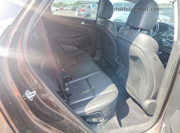 KM8J33AL8LU176258 2020 HYUNDAI TUCSON Gray Vista de los asientos traseros