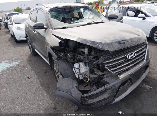 KM8J33AL9LU175572 2020 HYUNDAI TUCSON Black წინა ხედი