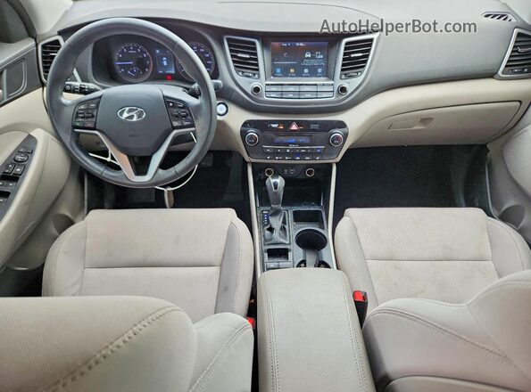 KM8J33ALXJU819710 2018 HYUNDAI TUCSON White Widok deski rozdzielczej