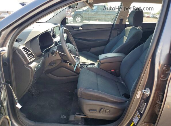 KM8J33ALXKU050692 2019 HYUNDAI TUCSON Серый Вид салона спереди