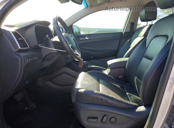 KM8J33ALXKU940626 2019 HYUNDAI TUCSON Silver Front interior view