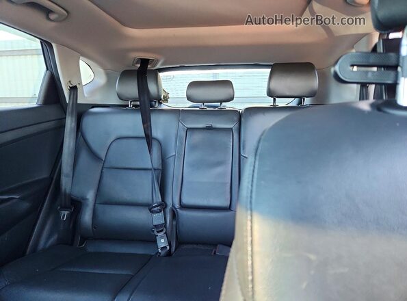KM8J3CA21GU095907 2016 HYUNDAI TUCSON Gray Widok tylnych siedzeń