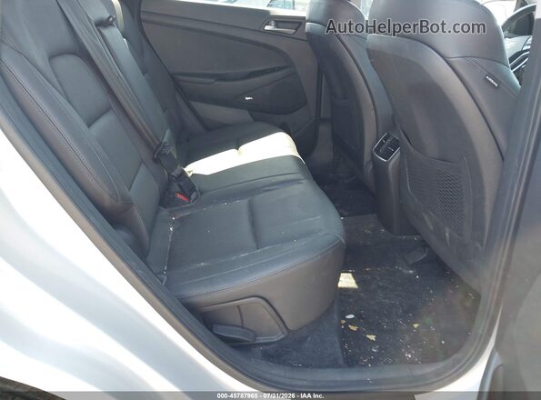 KM8J3CA22HU537904 2017 HYUNDAI TUCSON Silver VIN sticker view