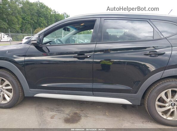 KM8J3CA24HU442115 2017 HYUNDAI TUCSON Black 360 interior view