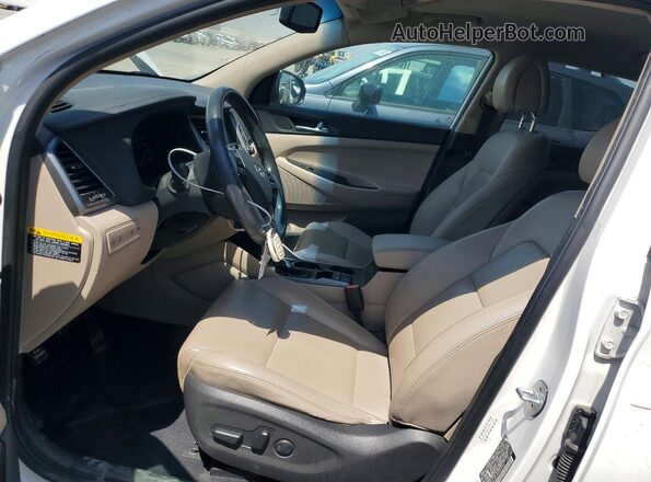 KM8J3CA24HU494943 2017 HYUNDAI TUCSON White Սալոնի դիմացի տեսք