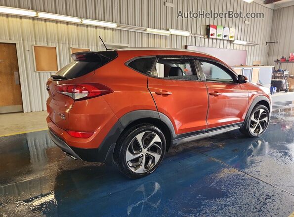 KM8J3CA29GU202136 2016 HYUNDAI TUCSON Red 