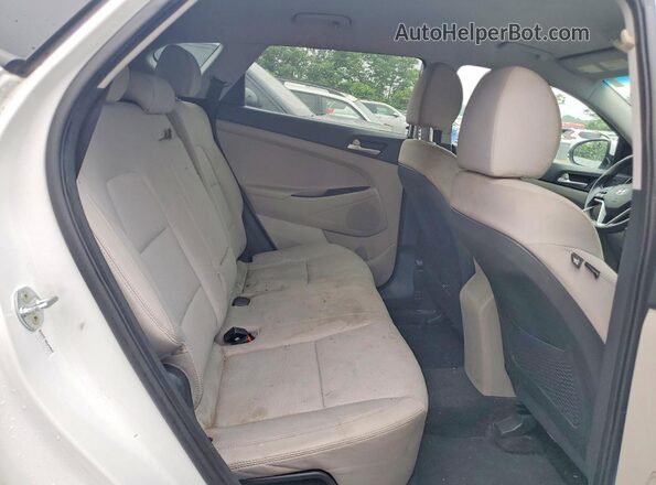 KM8J3CA40MU292712 2021 HYUNDAI TUCSON White უკანა სალონის ხედი
