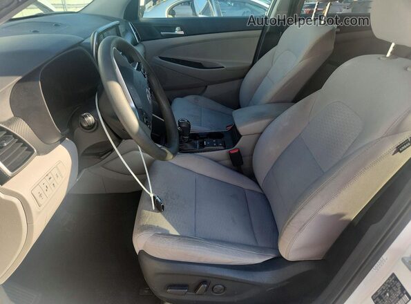KM8J3CA40MU342430 2021 HYUNDAI TUCSON White Vista interior delantera