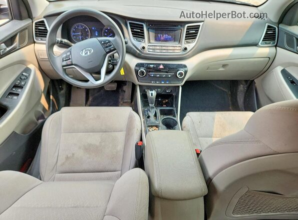 KM8J3CA42HU557443 2017 HYUNDAI TUCSON Silver Widok deski rozdzielczej