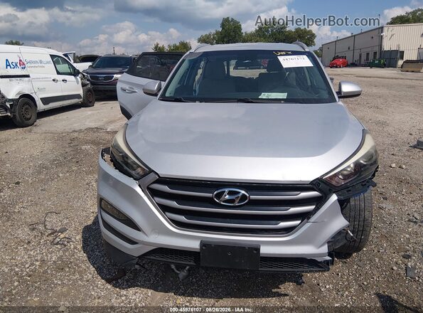KM8J3CA44HU398487 2017 HYUNDAI TUCSON Silver უკანა სალონის ხედი