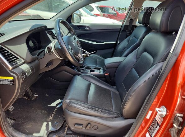 KM8J3CA45HU460950 2017 HYUNDAI TUCSON Orange Vista interior delantera