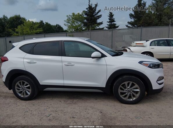 KM8J3CA45JU836407 2018 HYUNDAI TUCSON White Սալոնի հետևի տեսք