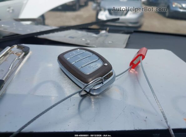 KM8J3CA45KU032898 2019 HYUNDAI TUCSON White Vista del salpicadero