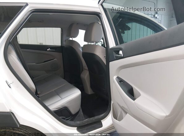 KM8J3CA45LU199960 2020 HYUNDAI TUCSON White Widok naklejki z numerem VIN