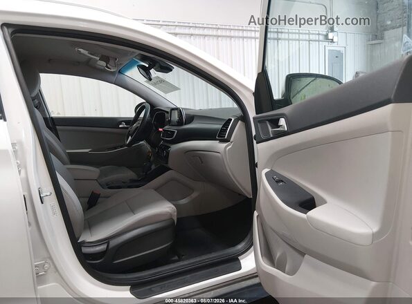 KM8J3CA45LU199960 2020 HYUNDAI TUCSON White Widok wnętrza z przodu