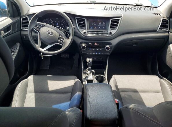 KM8J3CA46JU735683 2018 HYUNDAI TUCSON Синий Вид панели приборов