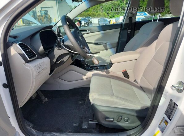 KM8J3CA46KU068258 2019 HYUNDAI TUCSON Белый Вид салона спереди