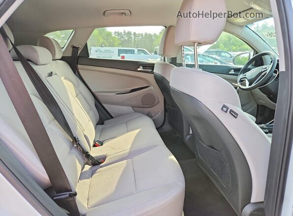 KM8J3CA46KU068258 2019 HYUNDAI TUCSON Белый Вид задней части салона