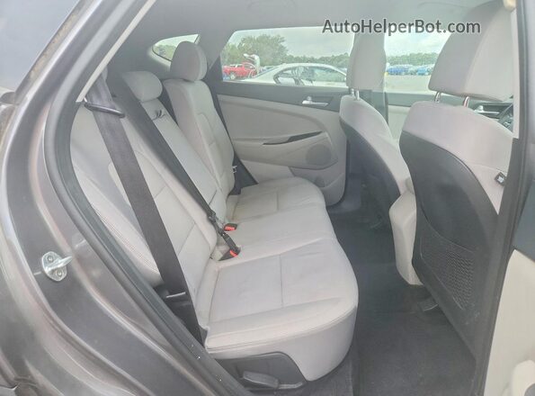 KM8J3CA46LU133515 2020 HYUNDAI TUCSON Gray Widok wnętrza z tyłu