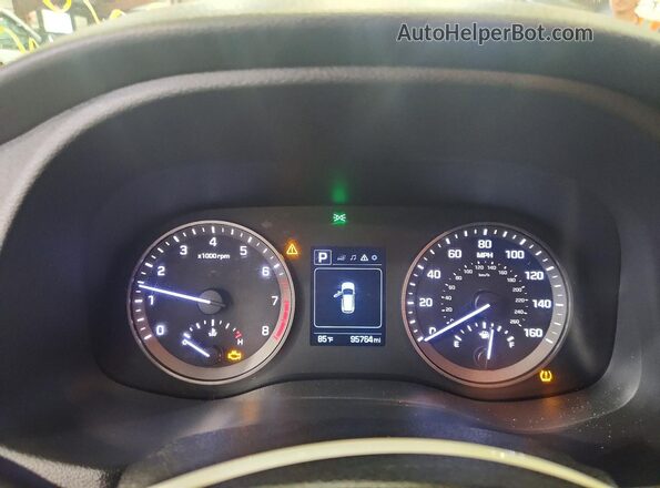 KM8J3CA48JU674482 2018 HYUNDAI TUCSON Белый Вид щитка приборов